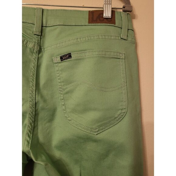 Lee Regular Fit Denim Capri Mid Rise Light Green Pant Women Size 14M Trendy - Picture 4 of 5